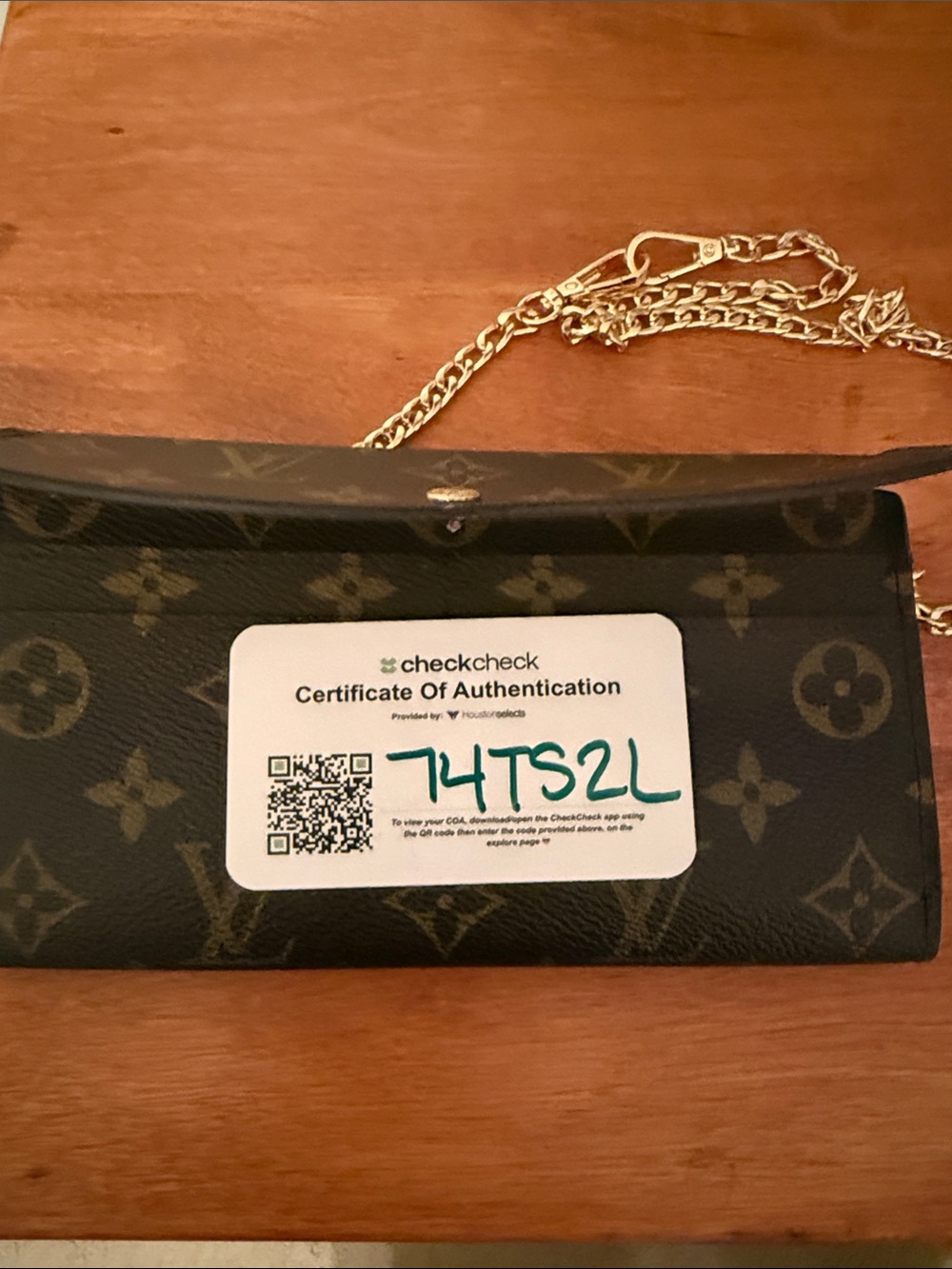 Louis Vuitton Monogram Chain Crossbody Wallet in Brown with Gold Chain - Picture 11 of 11